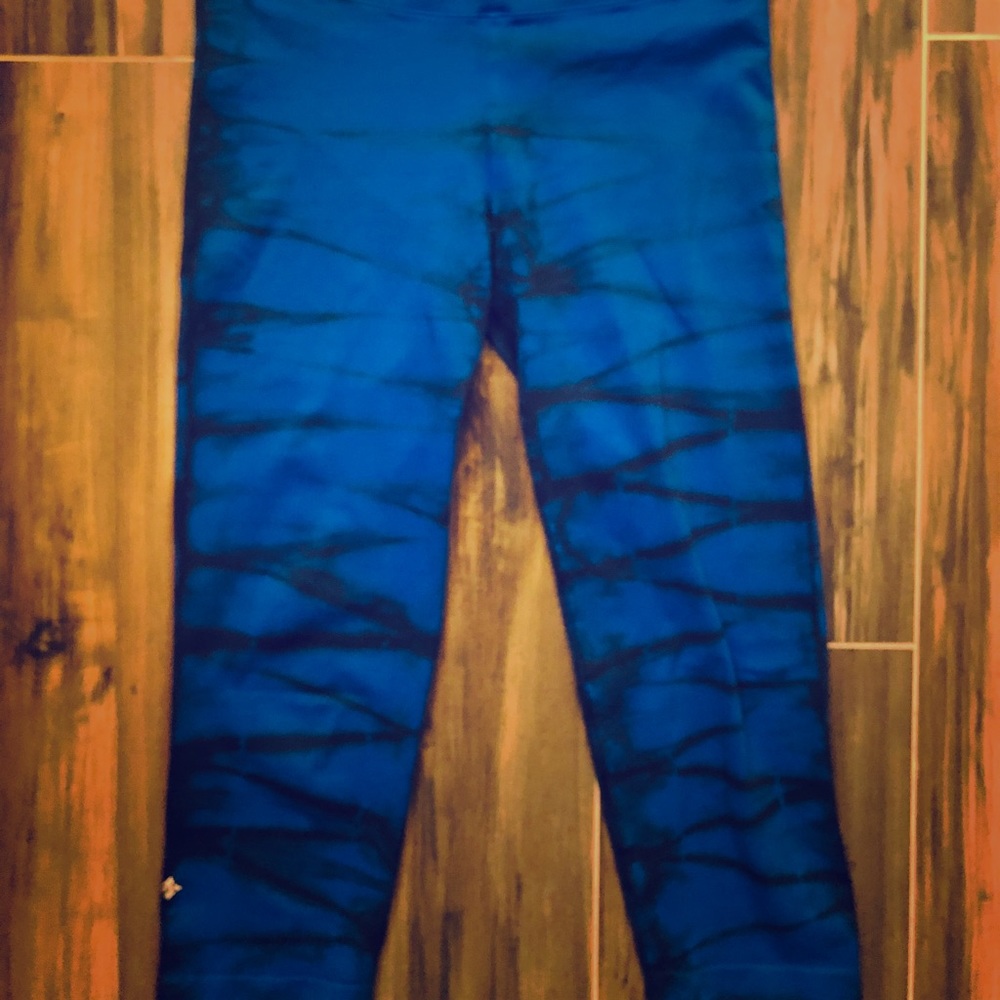 NUX tie dye leggings, 7/8 length high waisted, M